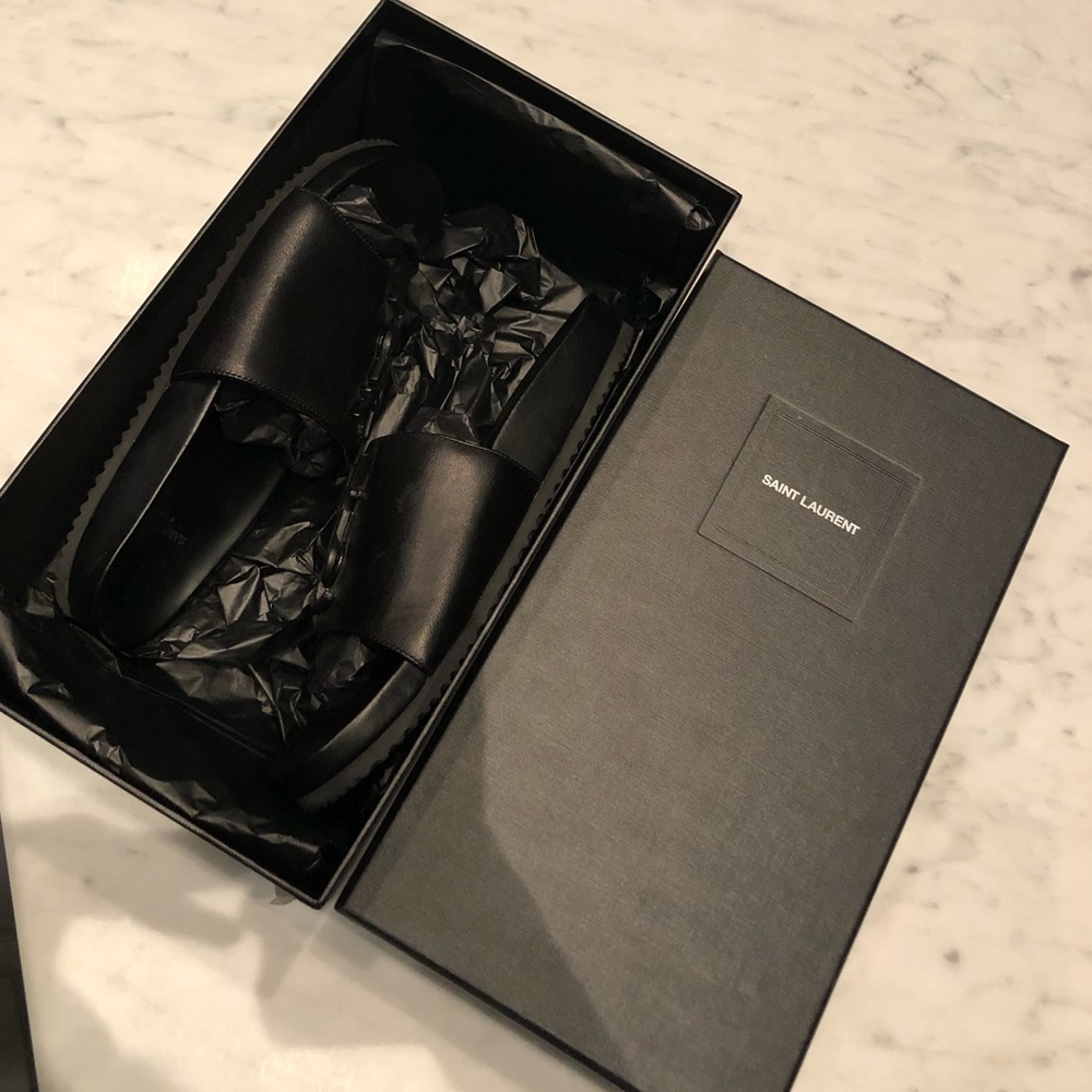 Saint Laurent Black Leather Sandals - Picture 7 of 8
